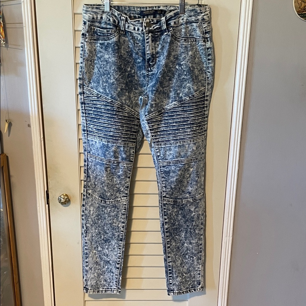 Stylish Blue Acid Wash Skinny Jeans